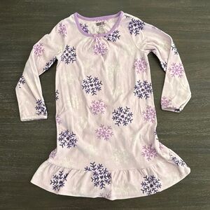 Crazy 8 Girls Purple Snowflake Small 5/6 Nightgown
